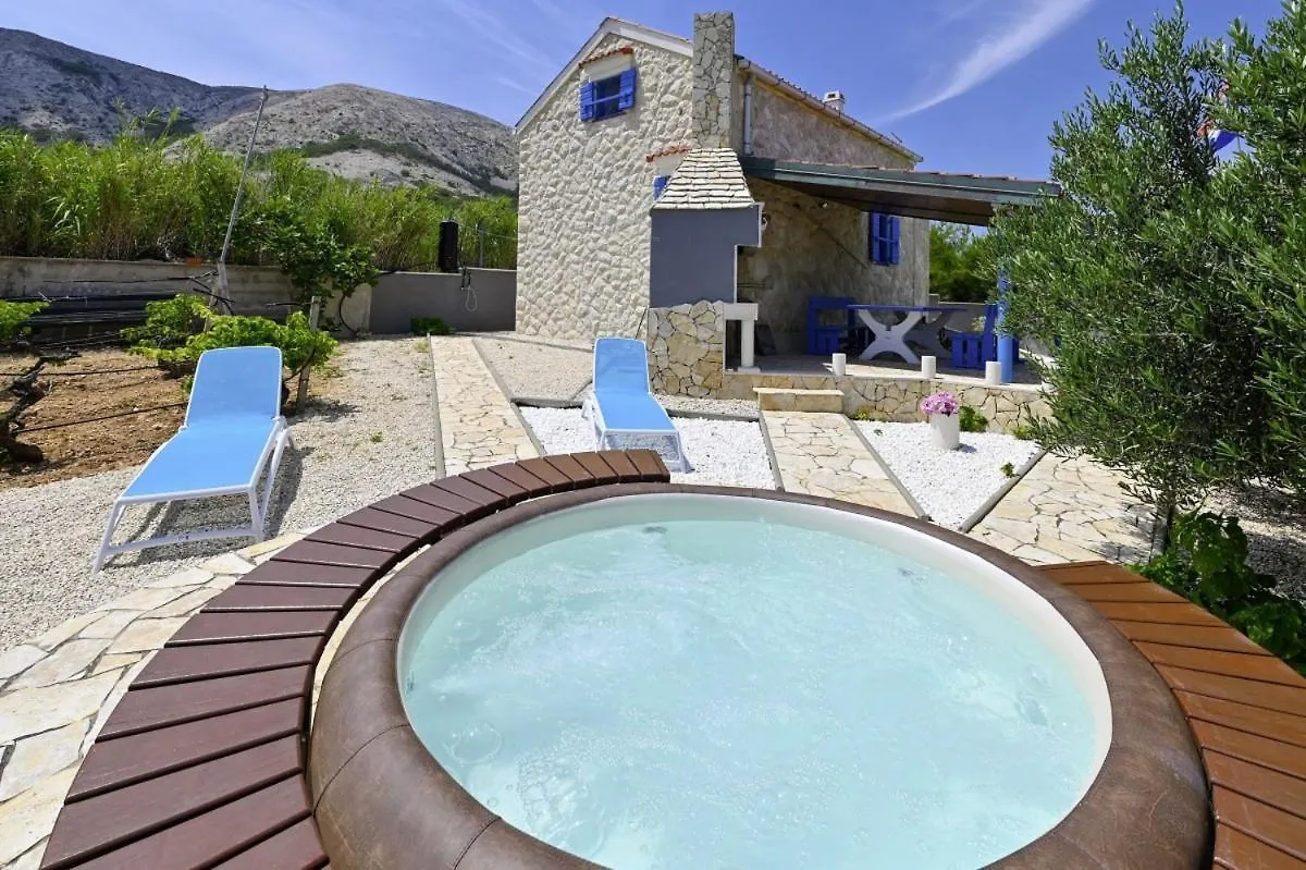 Villa Marianna In Pag - Haus Fuer 5 Personen Pag Town